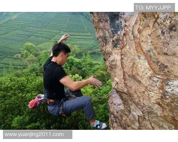 杭州攀岩队边路渗透战术解析与实战应用探讨 杭州攀岩队边路渗透战术解析与实战应用探讨